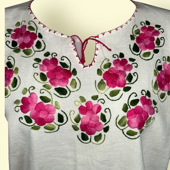 Vintage Oaxaca Embroidered Handmade Floral Cotton Blouse from Mexico off white - Picture 10 of 11